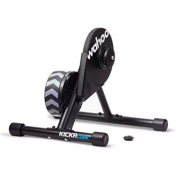 Wahoo KICKR CORE mit Zwift Cog und Click