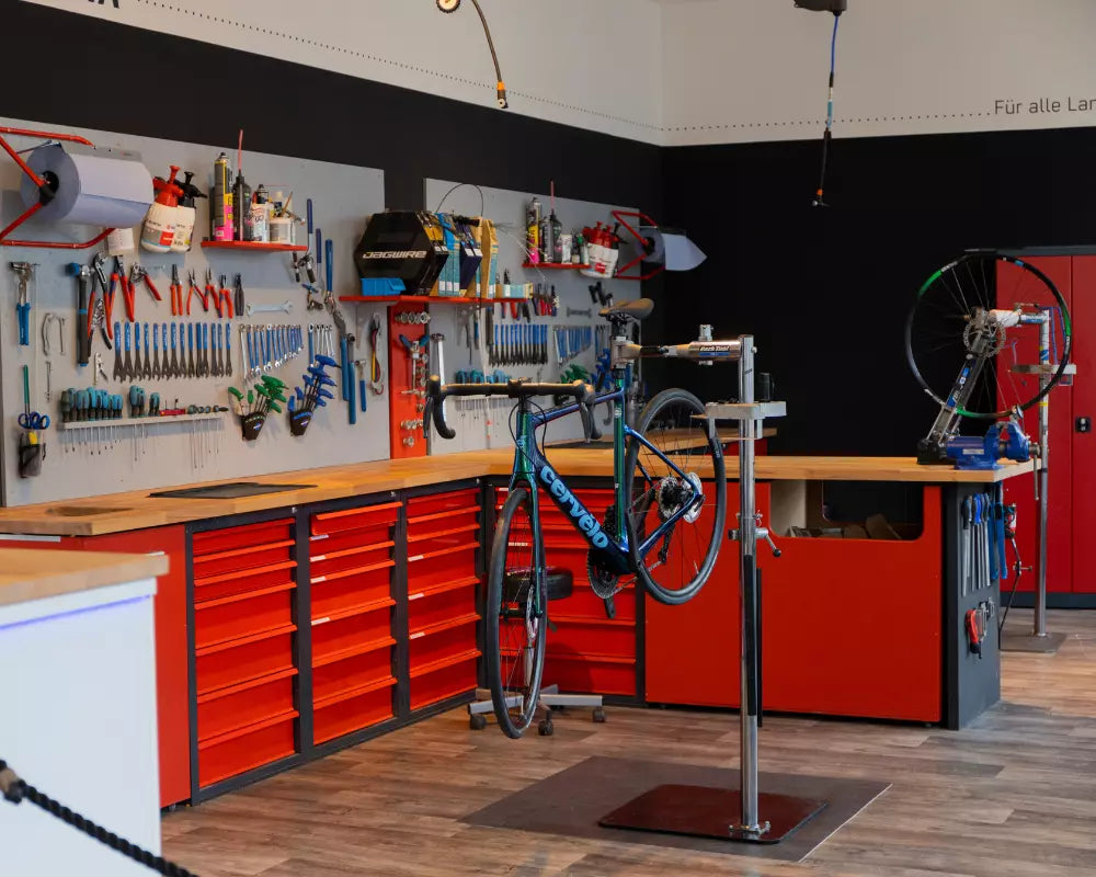 Die Trionik Fahrradwerkstadt für Fahrradreparaturen und Services in Hamburg